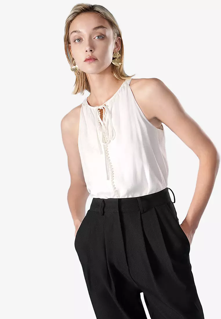 Tie front shop keyhole top