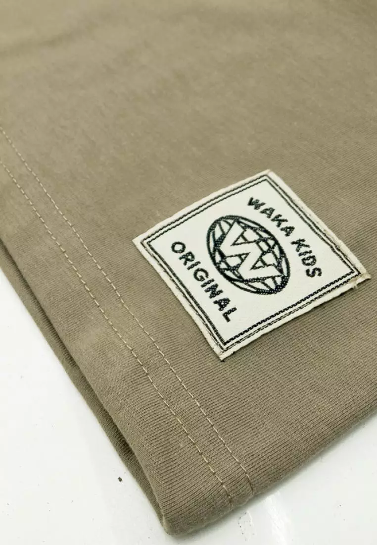 Wakakids Baju Anak Oblong Lengan Pendek Atasan Kaos Basic Tshirt Unisex Polos Logo Dino 4109 Army