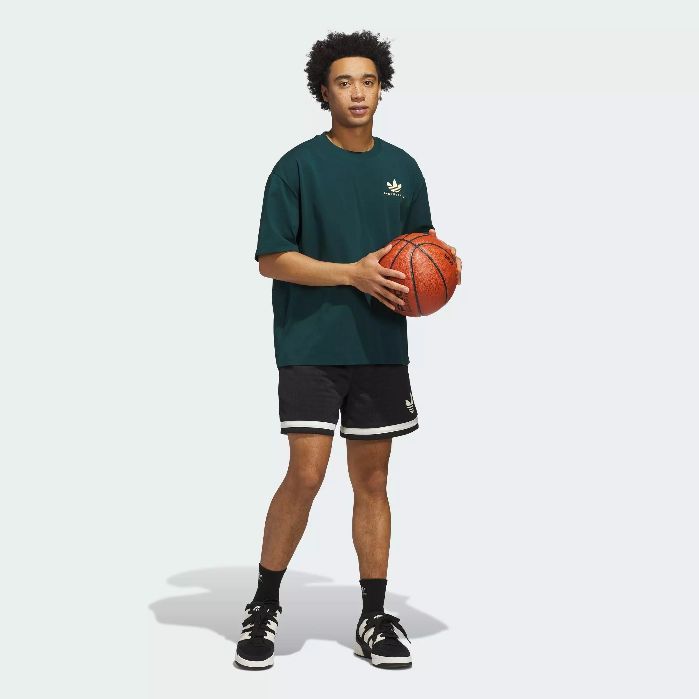Basketball Worldwide Hoops GFX Tee Unisex Green JW6647