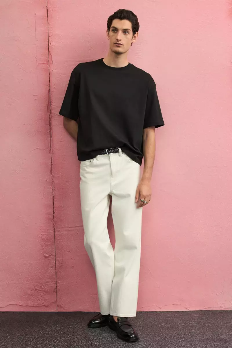 Loose Fit Boxy-style T-shirt