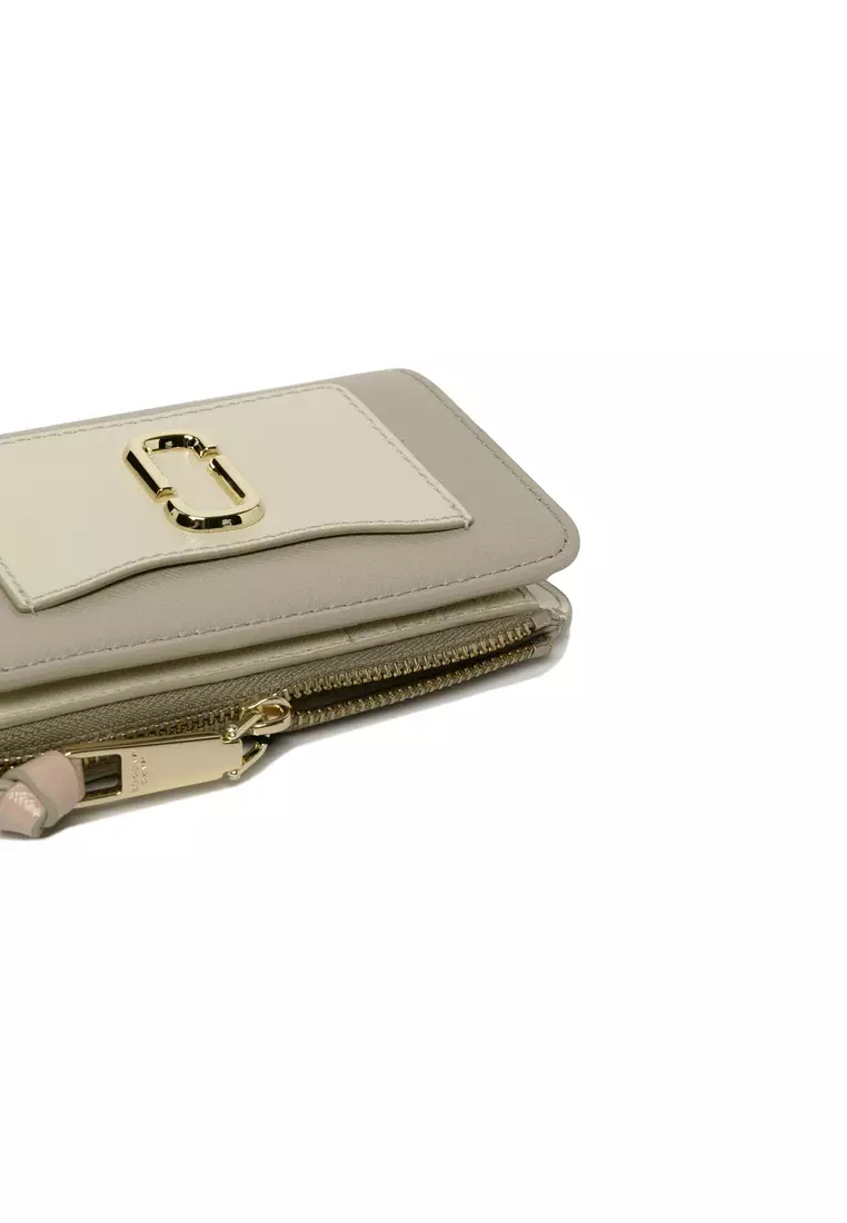 The Utility Snapshot Slim Bifold Wallet