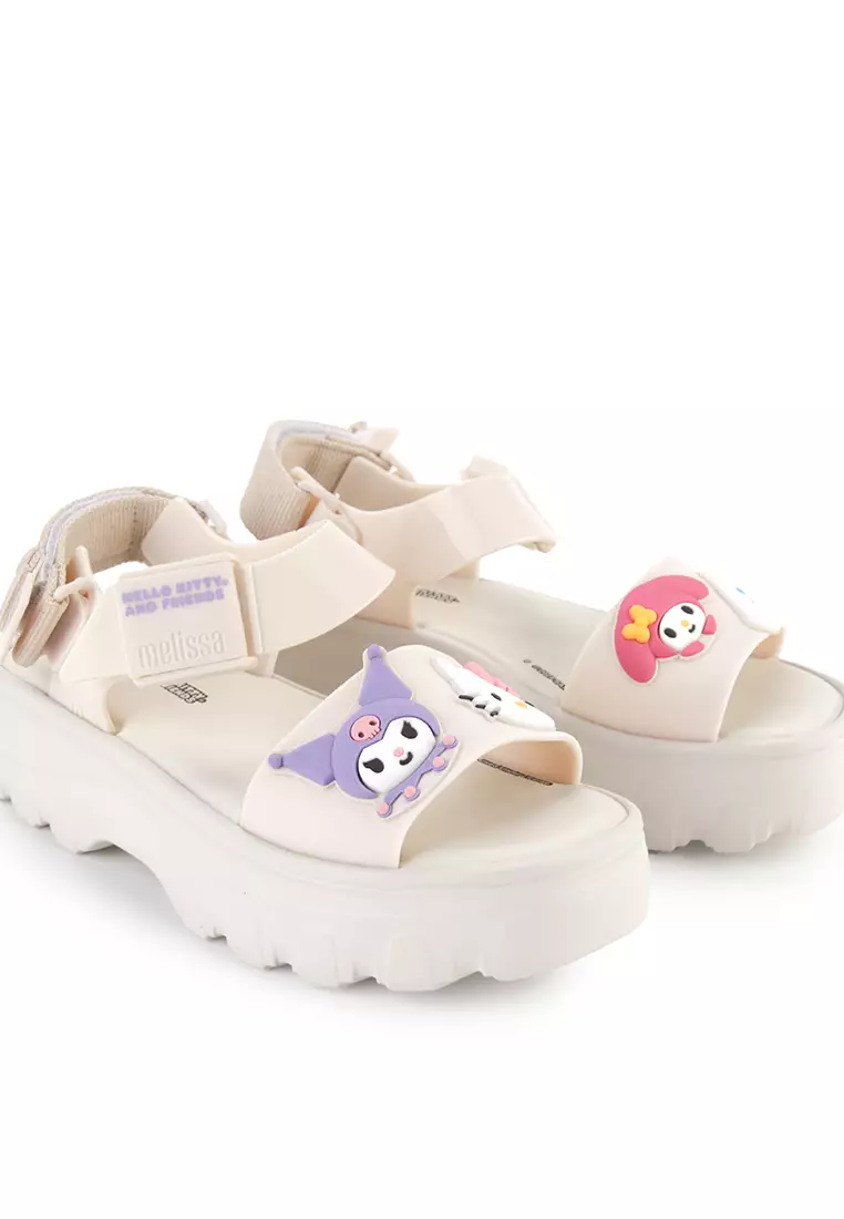 Kick Off 涼鞋 + Hello Kitty and Friends 廣告