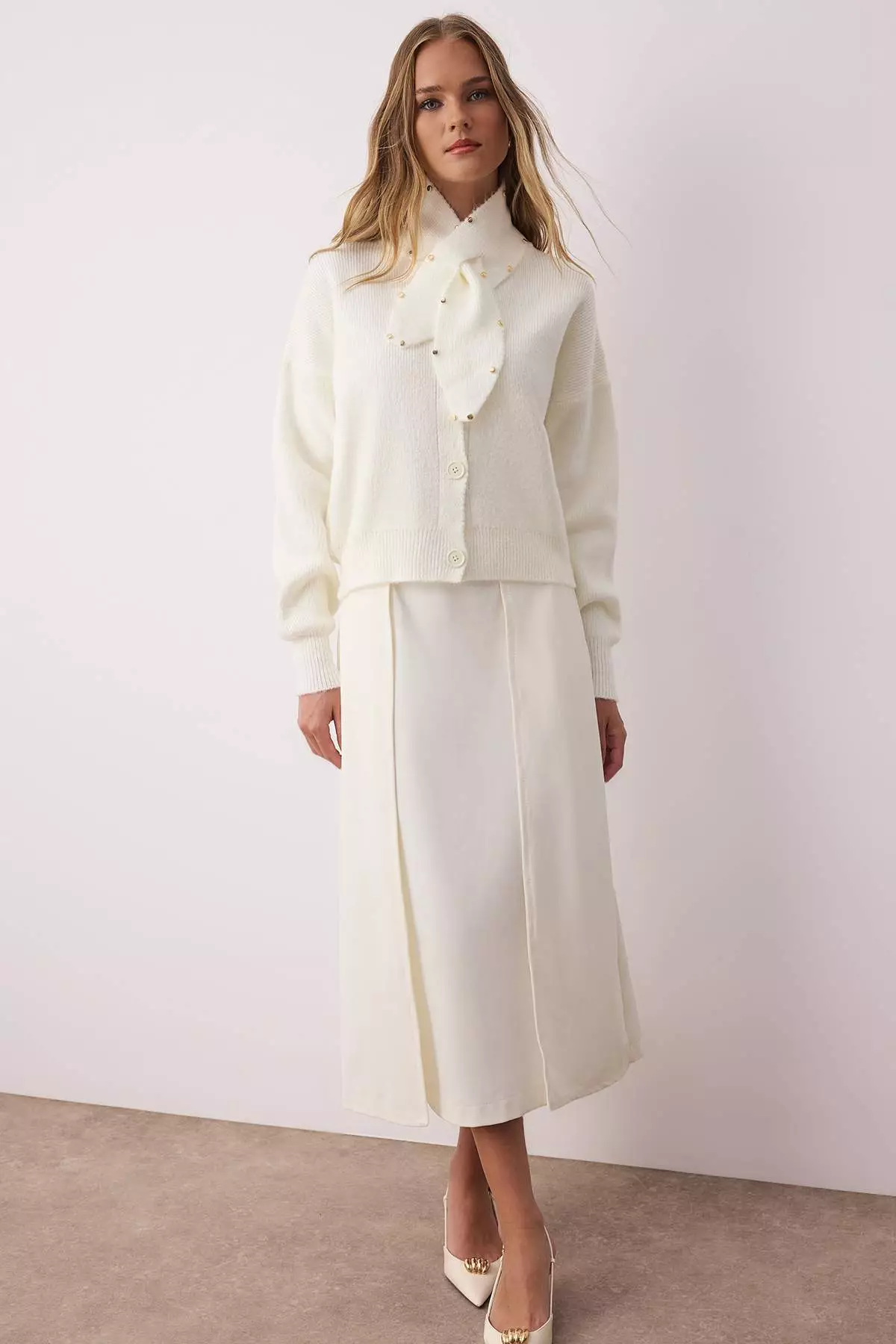 Bone Soft Texture Scarf Wide Fit Knitwear Cardigan