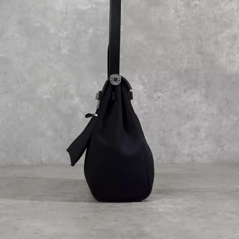 Tas HERMES HERBAG 31 HB31 ALL BLACK PHW SHOULDER BAG 100% ORIGINAL
