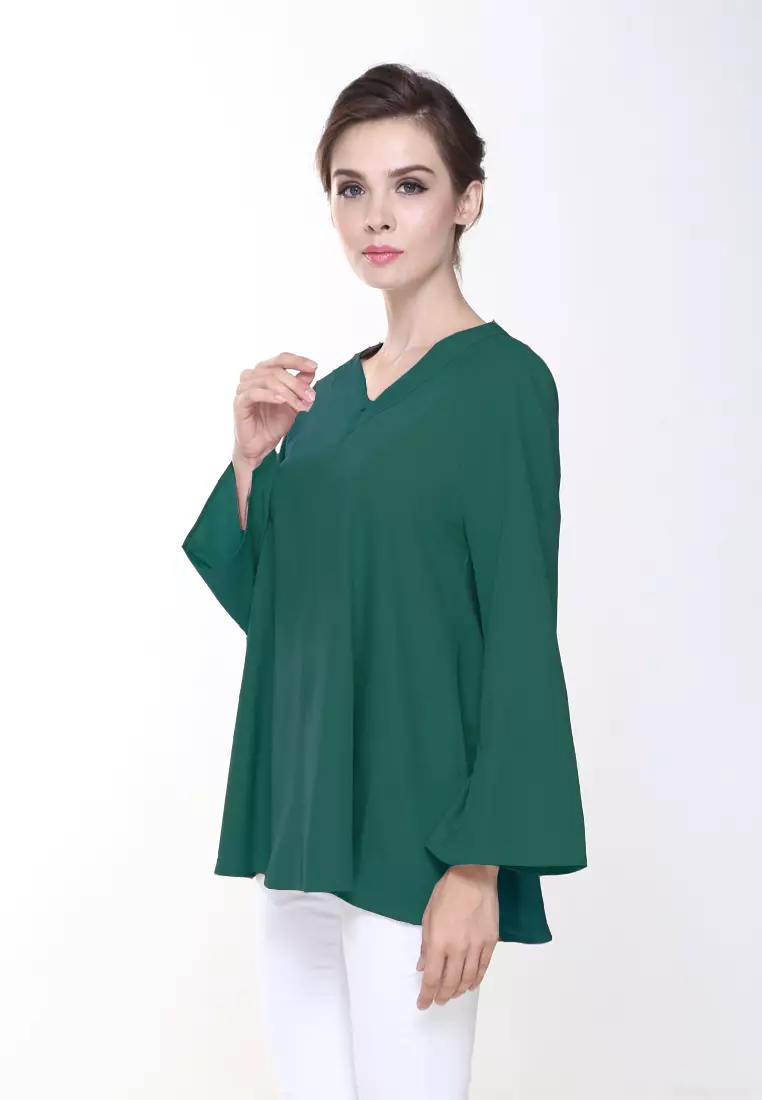 Vivi Top V-neck Loose style in Emerald Green