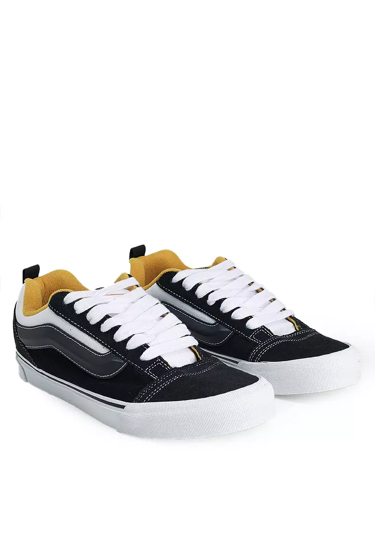 Knu Skool Sneakers