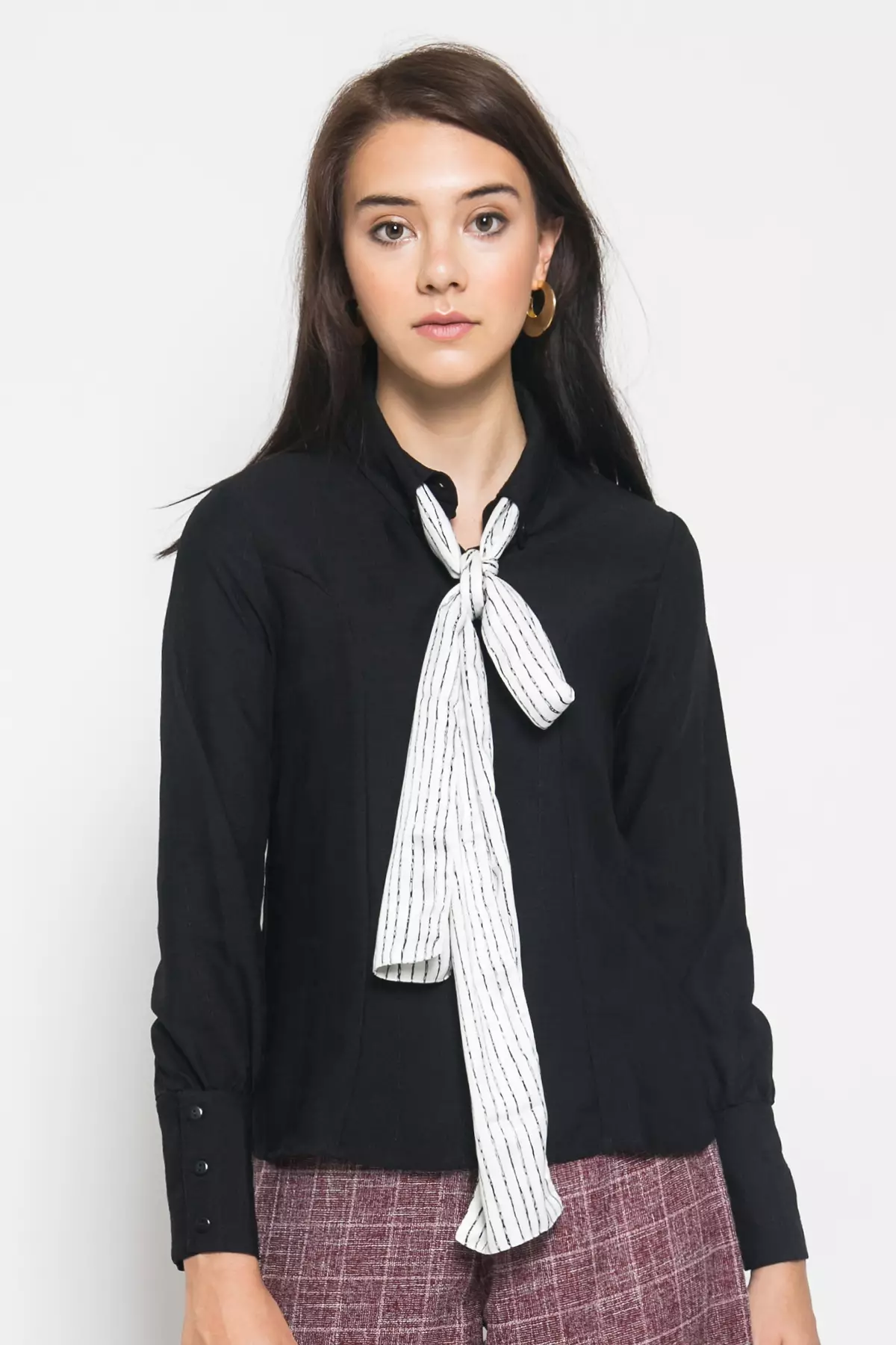 Jackie Blouse W/Black Striped Scarf