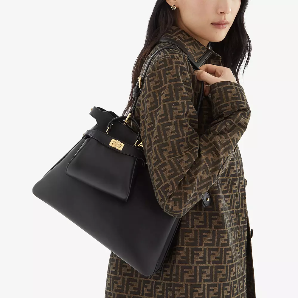 Jual Fendi Peekaboo Soft Medium Leather Shoulder Bag Black