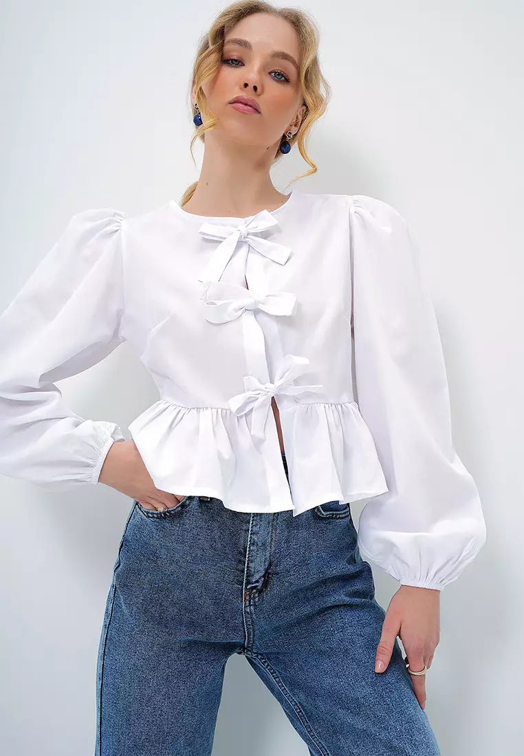 Women's White Crew Neck Bow Tie Princess Sleeve Poplin Blouse