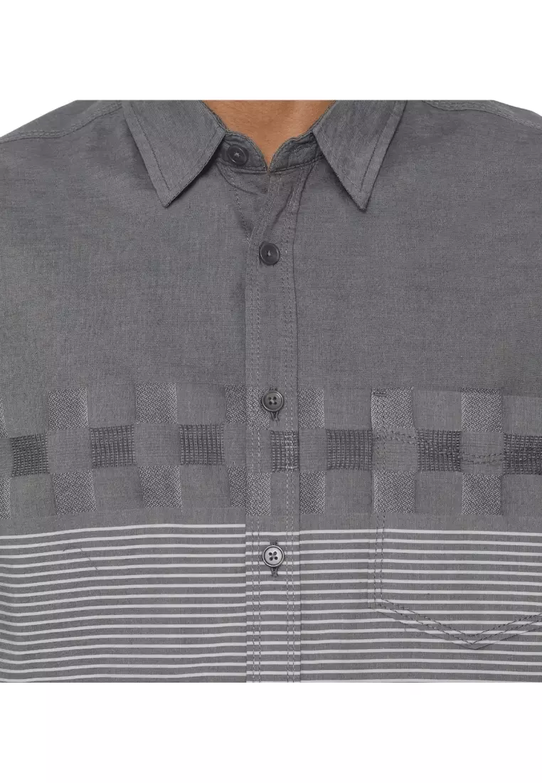 POLICE Kemeja Border Printing Regular Fit Lengan Panjang Pria