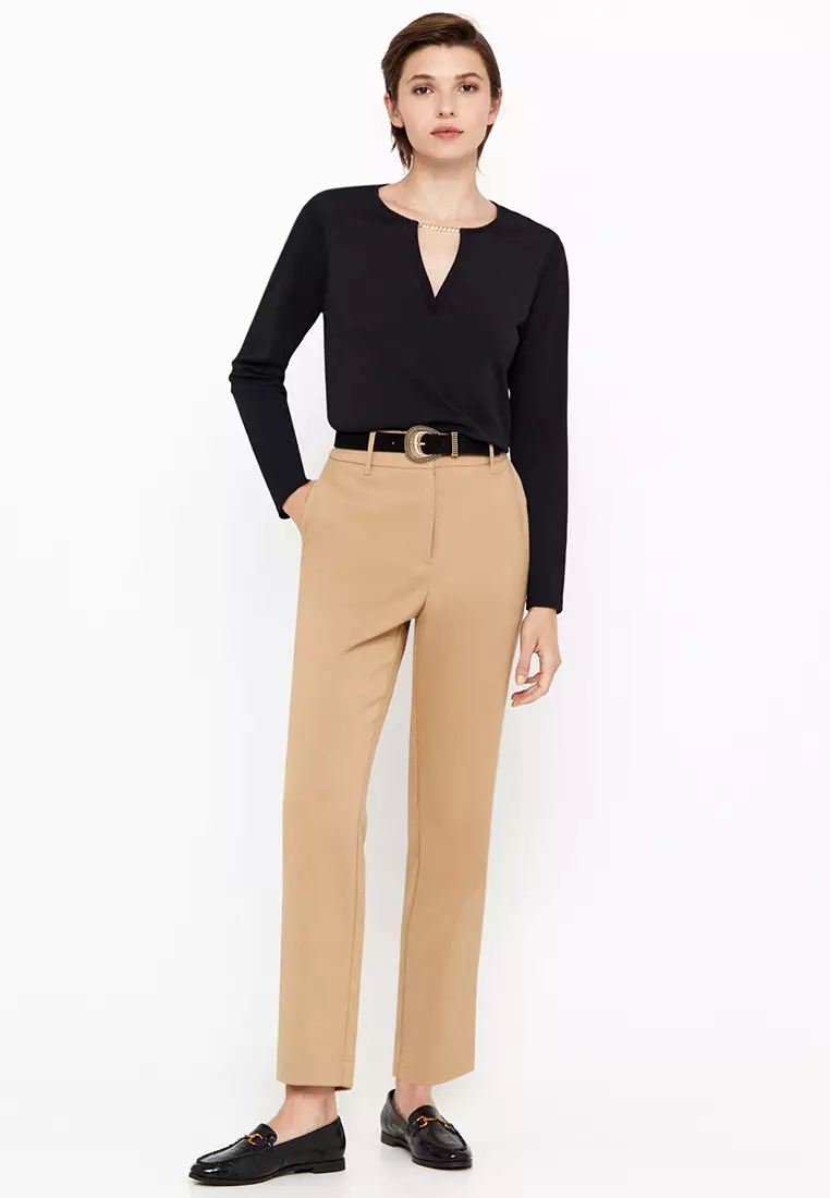 Appliqué Top With Chain