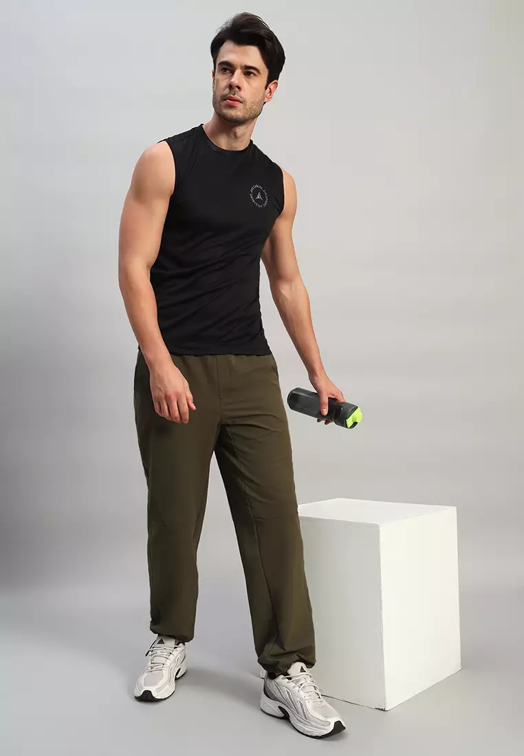 Men’s Performance Cargo Joggers