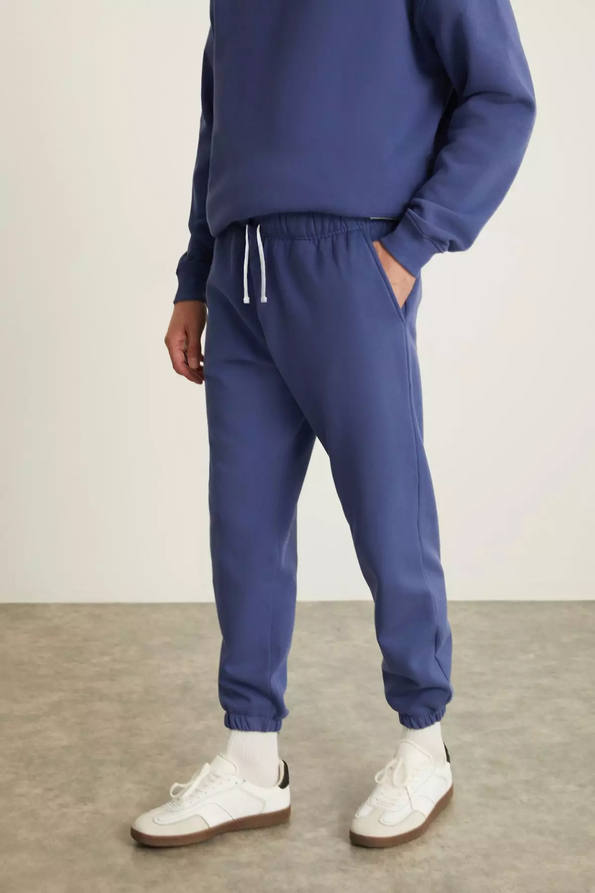 Eitan Sweatshirt & Sweatpants Set