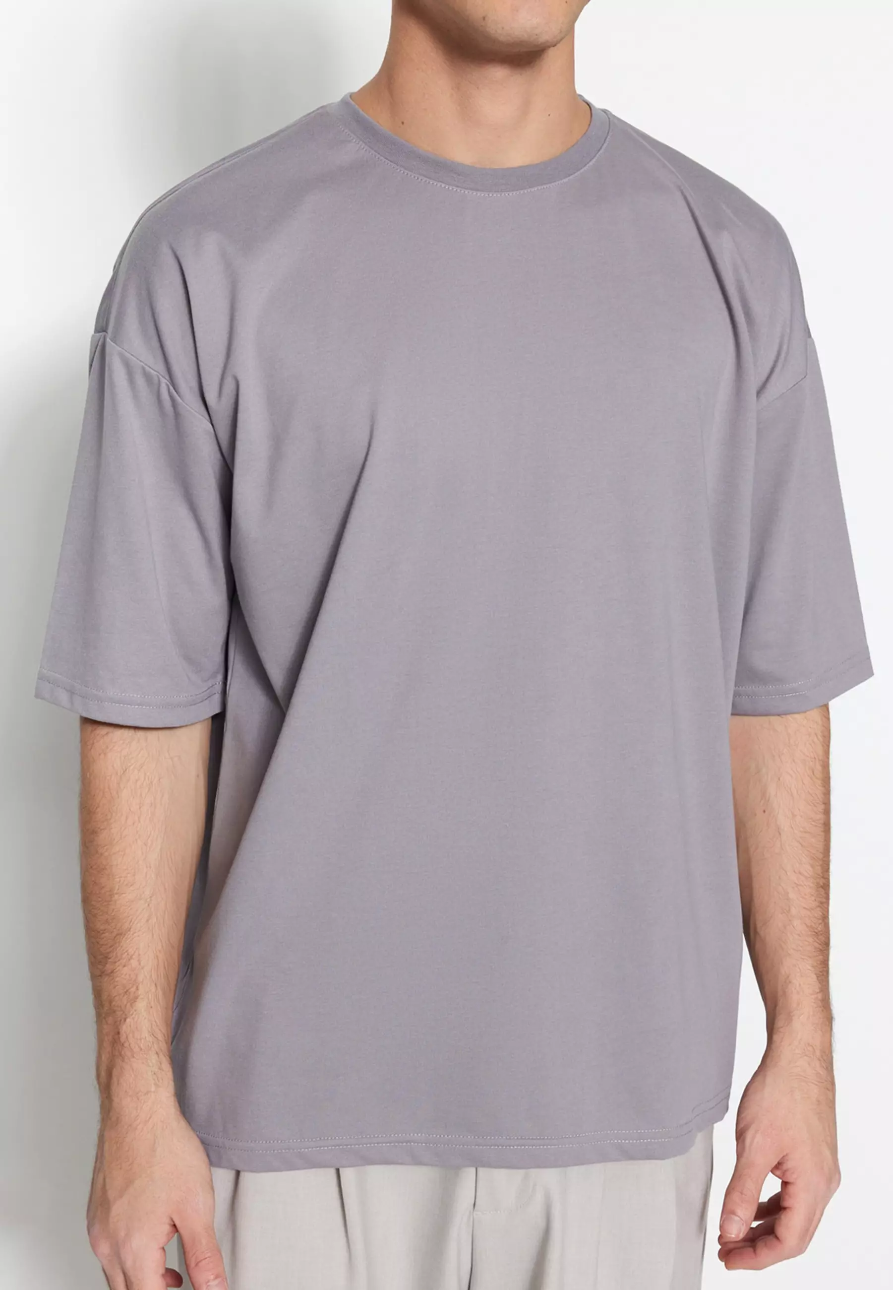 Basic Oversized Fit T-Shirt
