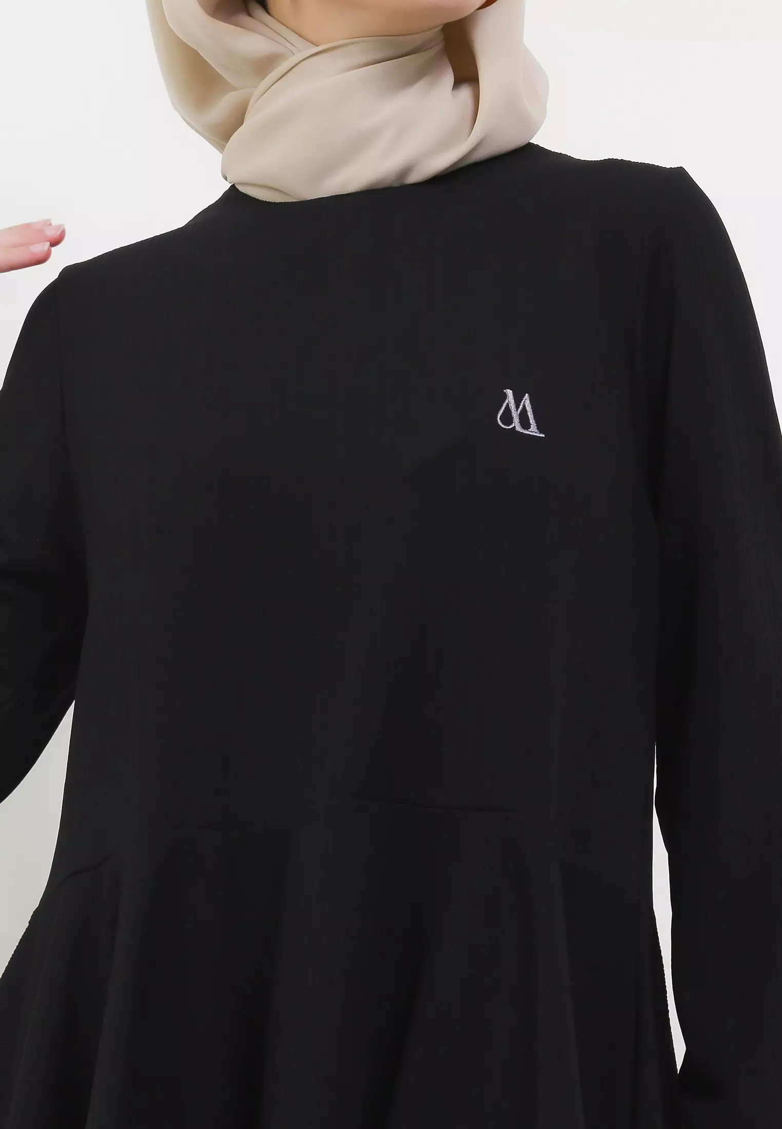 MFMW Milgaya Atasan Blouse Hitam