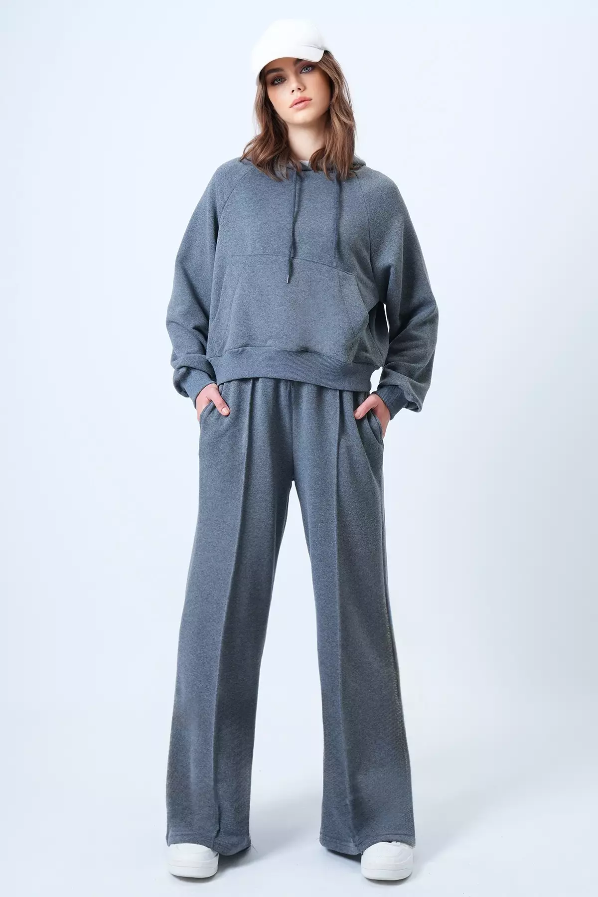Anthracite Hooded Cropped Sweatshirt With Kangaroo Pocket And Comfortable Cut Trousers Bottom Top Set A