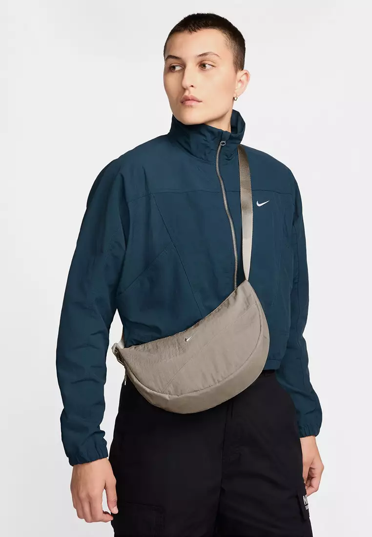 Aura Crescent Crossbody Bag (4L)