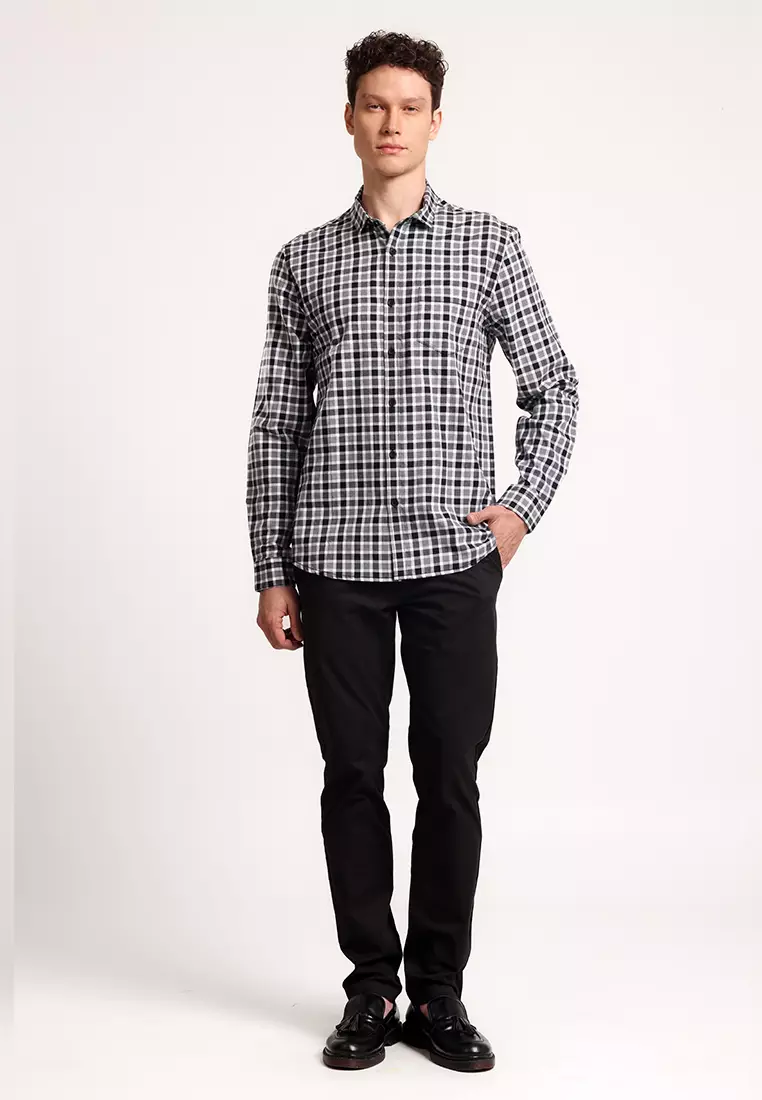 MANZONE - Kemeja Lengan Panjang Pria Lius 3 Modern Fit - Black Warna Black