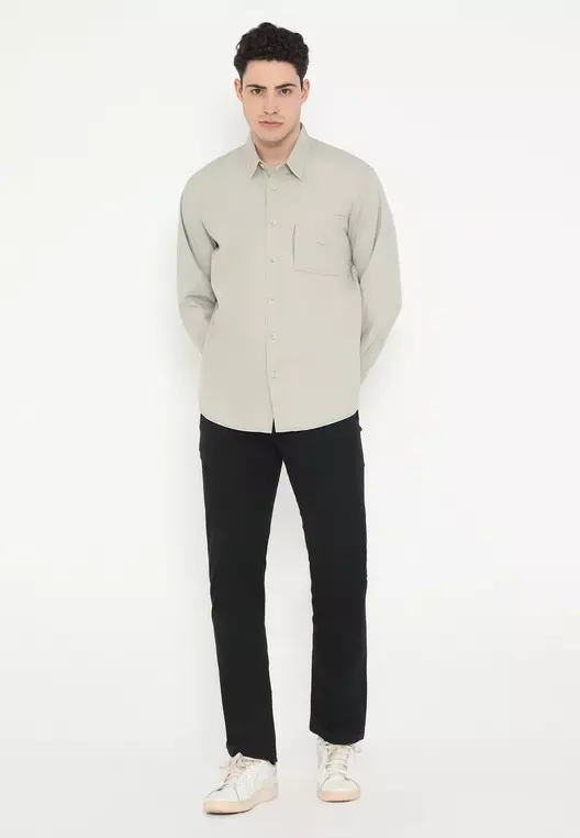 POLICE Kemeja Polos Basic Regular Fit Lengan Panjang Pria