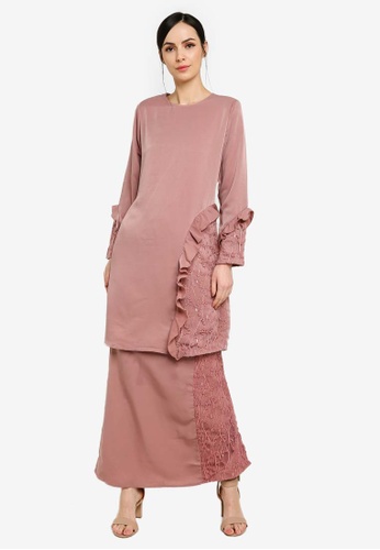 Kurung Modern Sempit from Gene Martino in Red