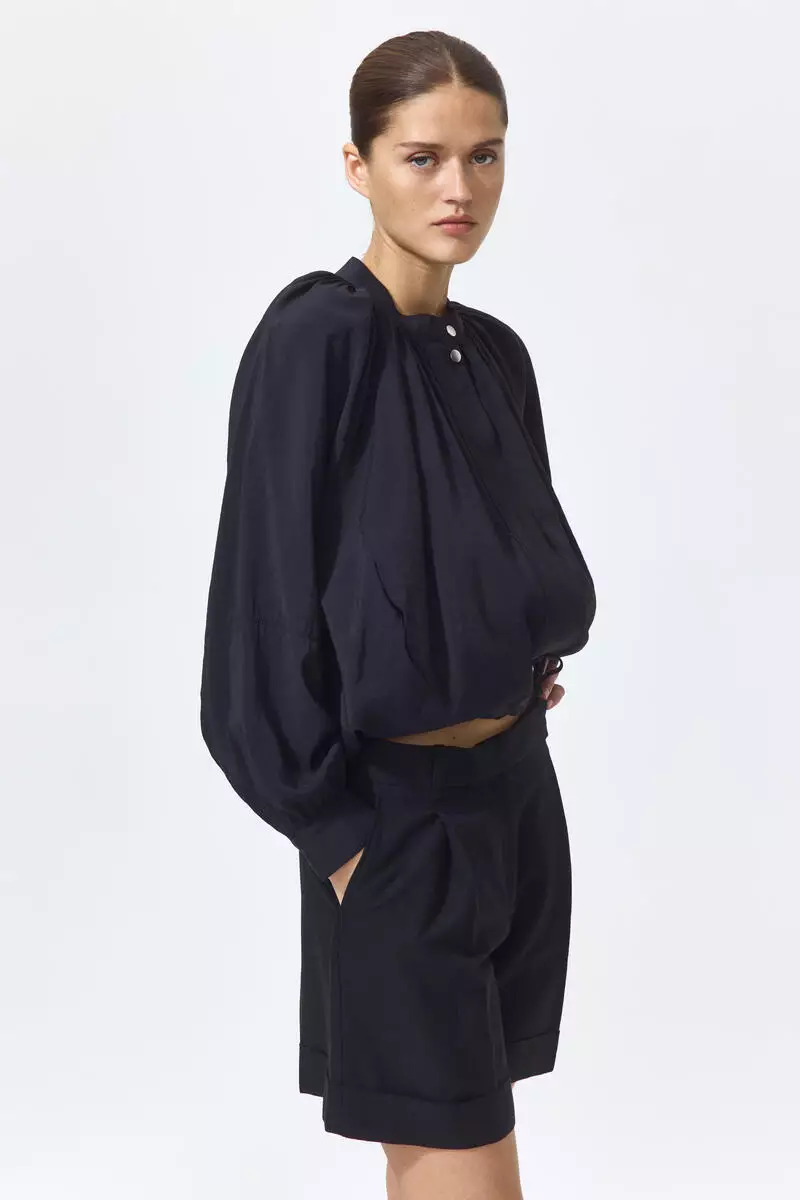 Tailored linen-blend shorts
