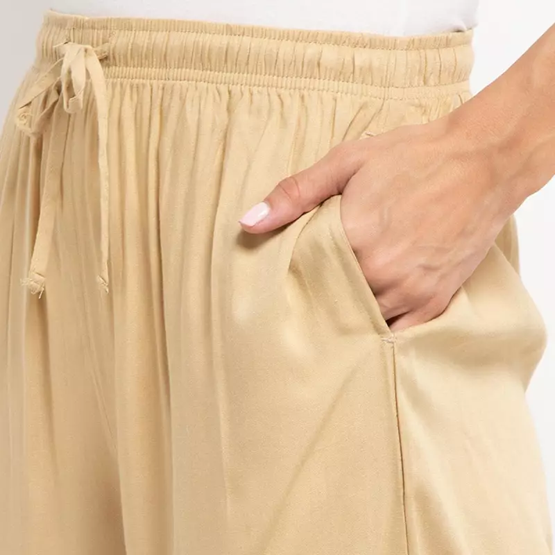 Swithin Lounge Short Pants In Beige