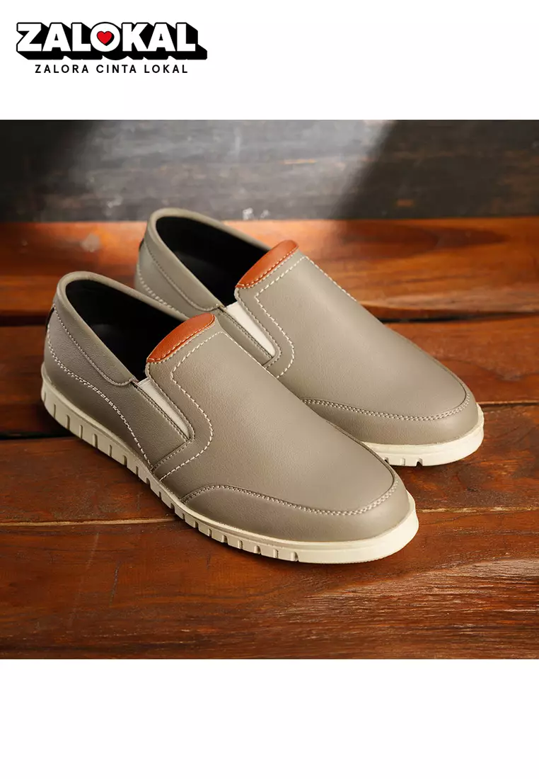 Sepatu casual slip on cheap