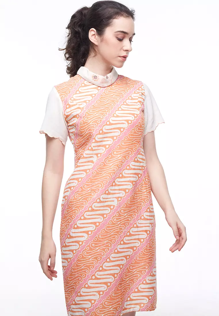 Madame peach dress top