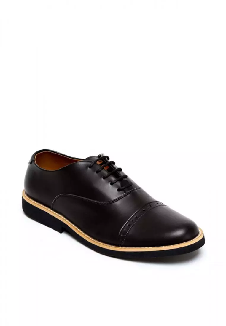 Footstep footwear top web