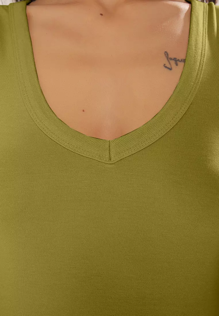 Oil Green Fitted/Slim Fit Sleeveless Stretch Knitted Tank Top