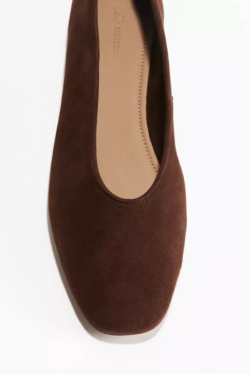 Leather ballet pumps