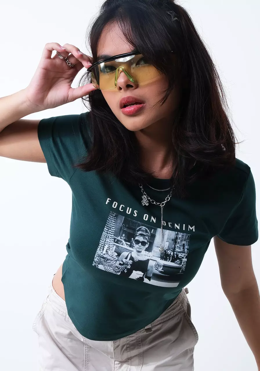 Kaos Wanita Baby Tee Moly Green