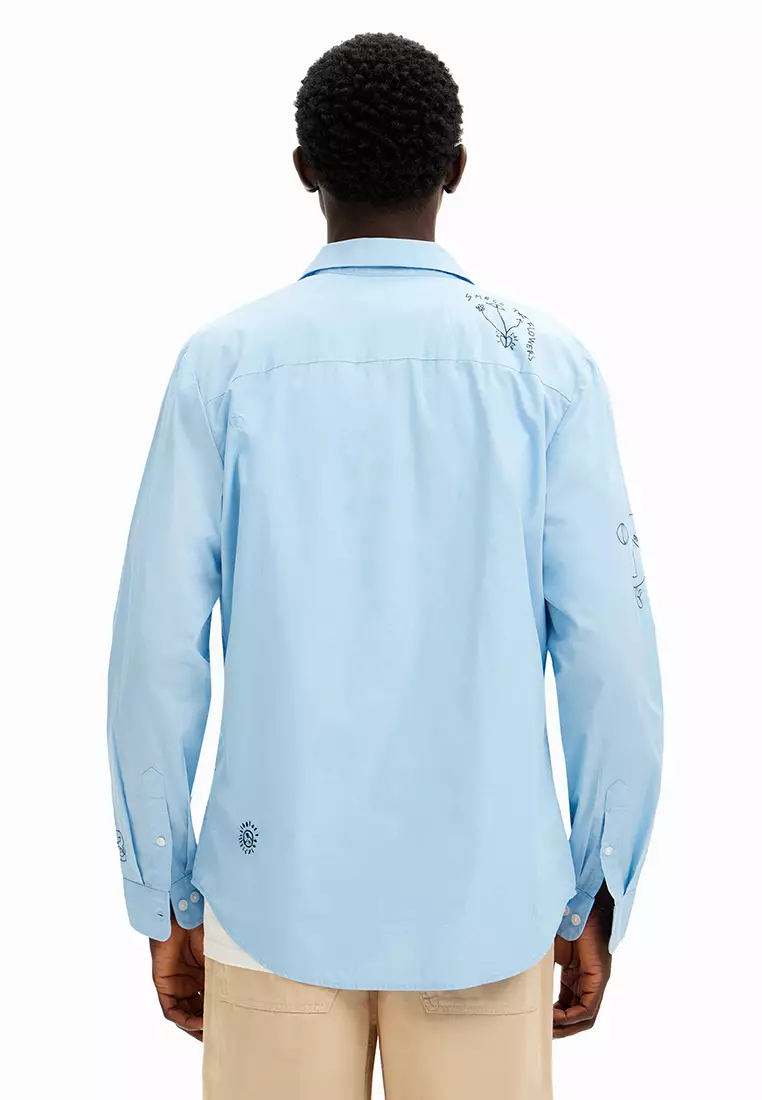 Desigual Man Shirt with embroidered details.
