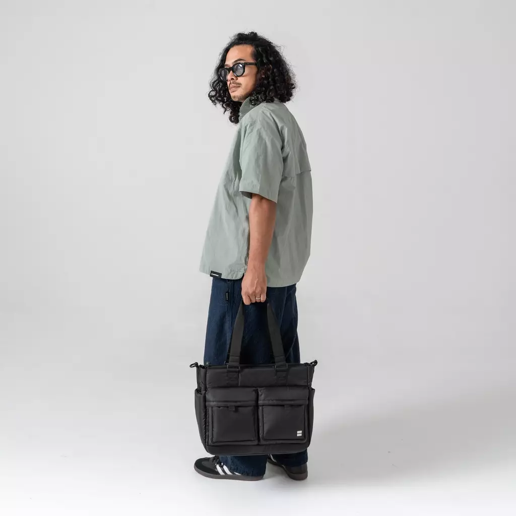 Oblivate Laptop Shoulder Bag 14-Inch Tas Selempang Kerja Kuliah Sekolah Praktis 17 L - Hitam