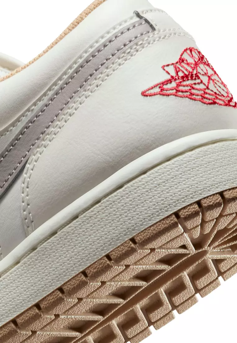 Air Jordan 1 Low Shoes