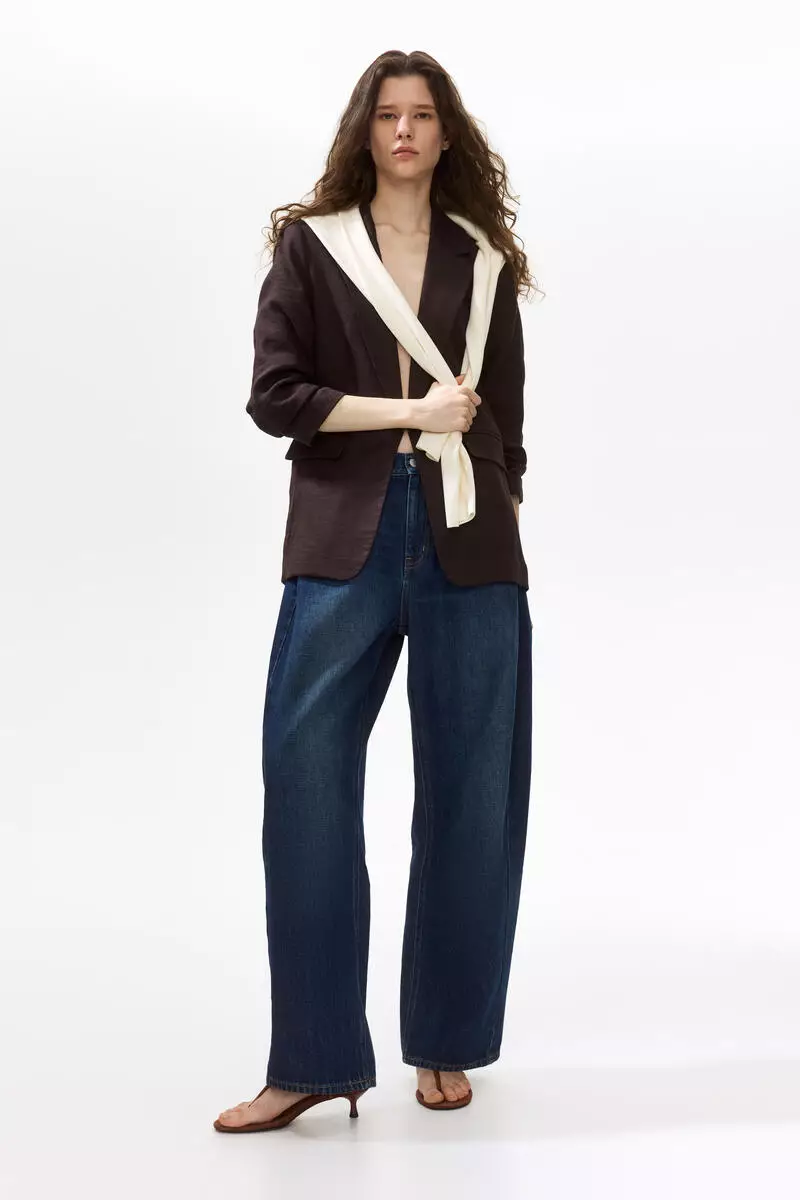 Gathered-sleeve blazer