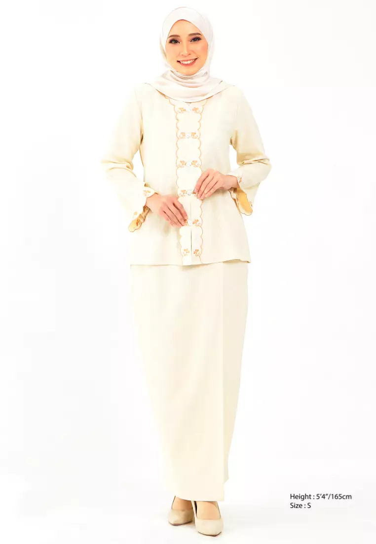 Gene Martino -Dea Ayu Kebaya Modern 8163