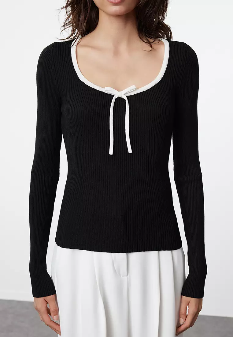 Bow Detail Jumper