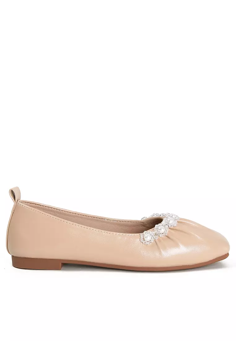 Discount on Twenty Eight Shoes  shoes - SKU: Microfiber Leather Pearl Buckle Flat Shoes Yxd-N1-106