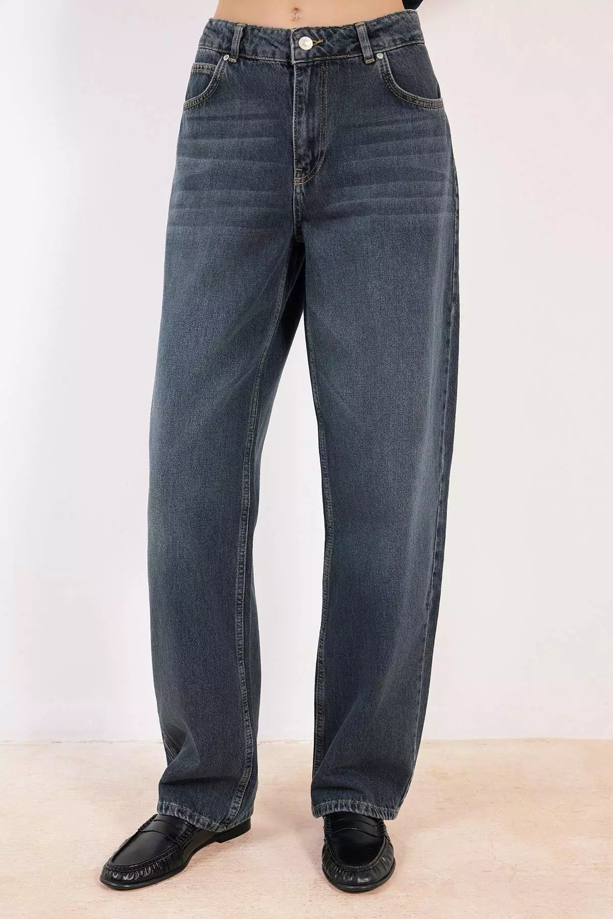 Dark Blue Premium Low-Rise Barrel Jeans Twoss25Je173