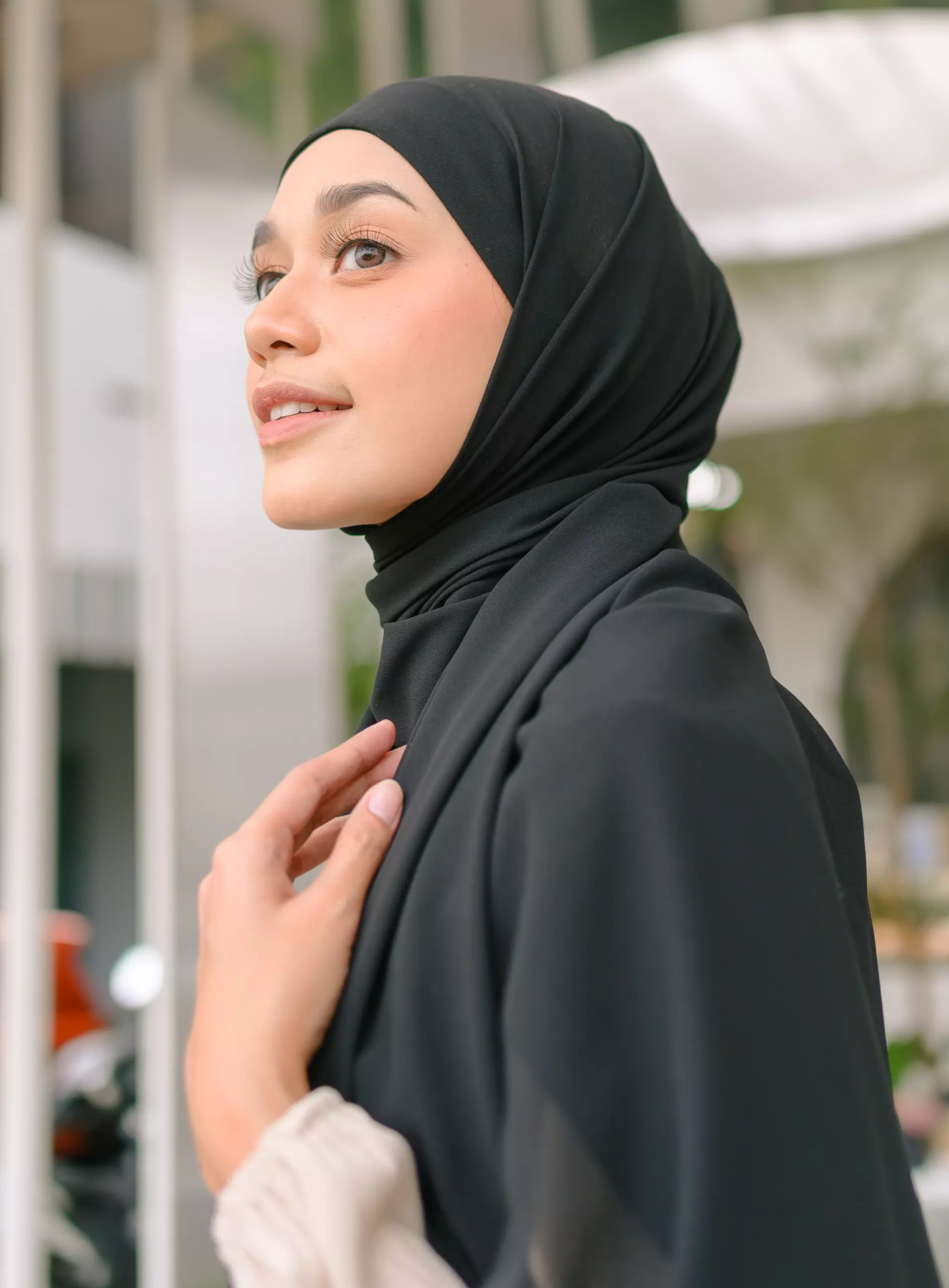 Araa Shawl Black