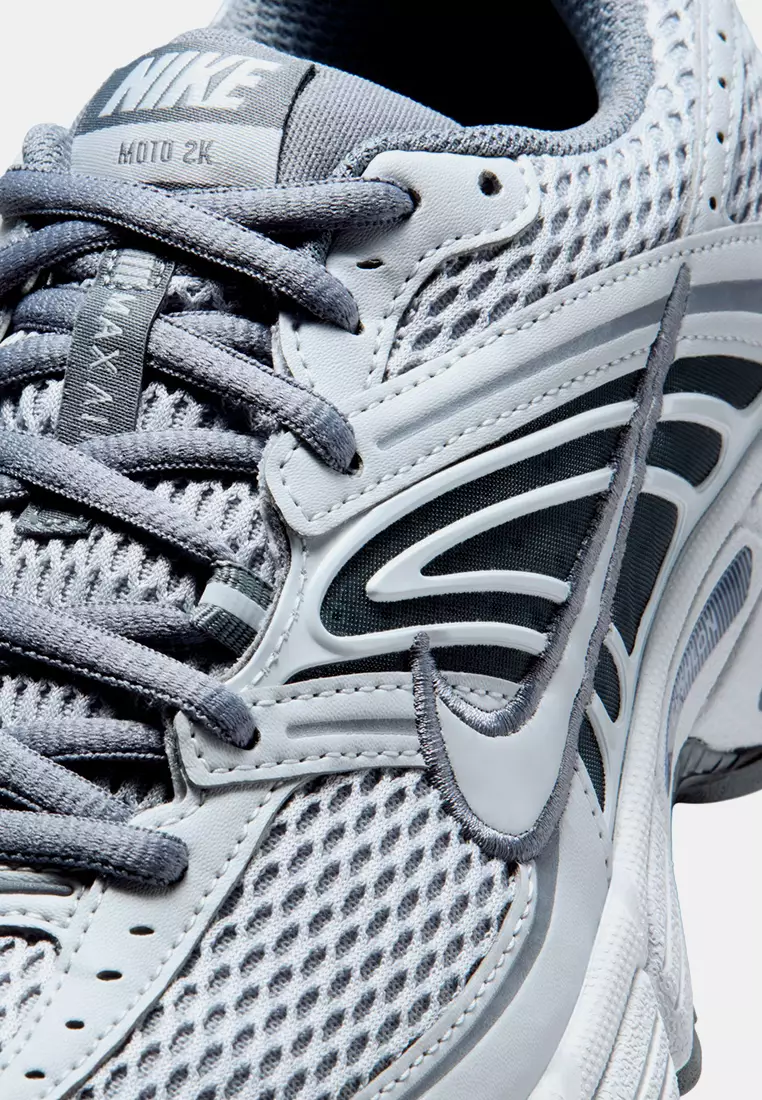 Air Max Moto 2K Shoes with Reflective Accents