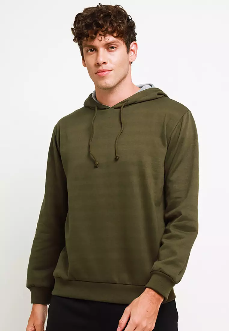 Sweater Lengan Panjang