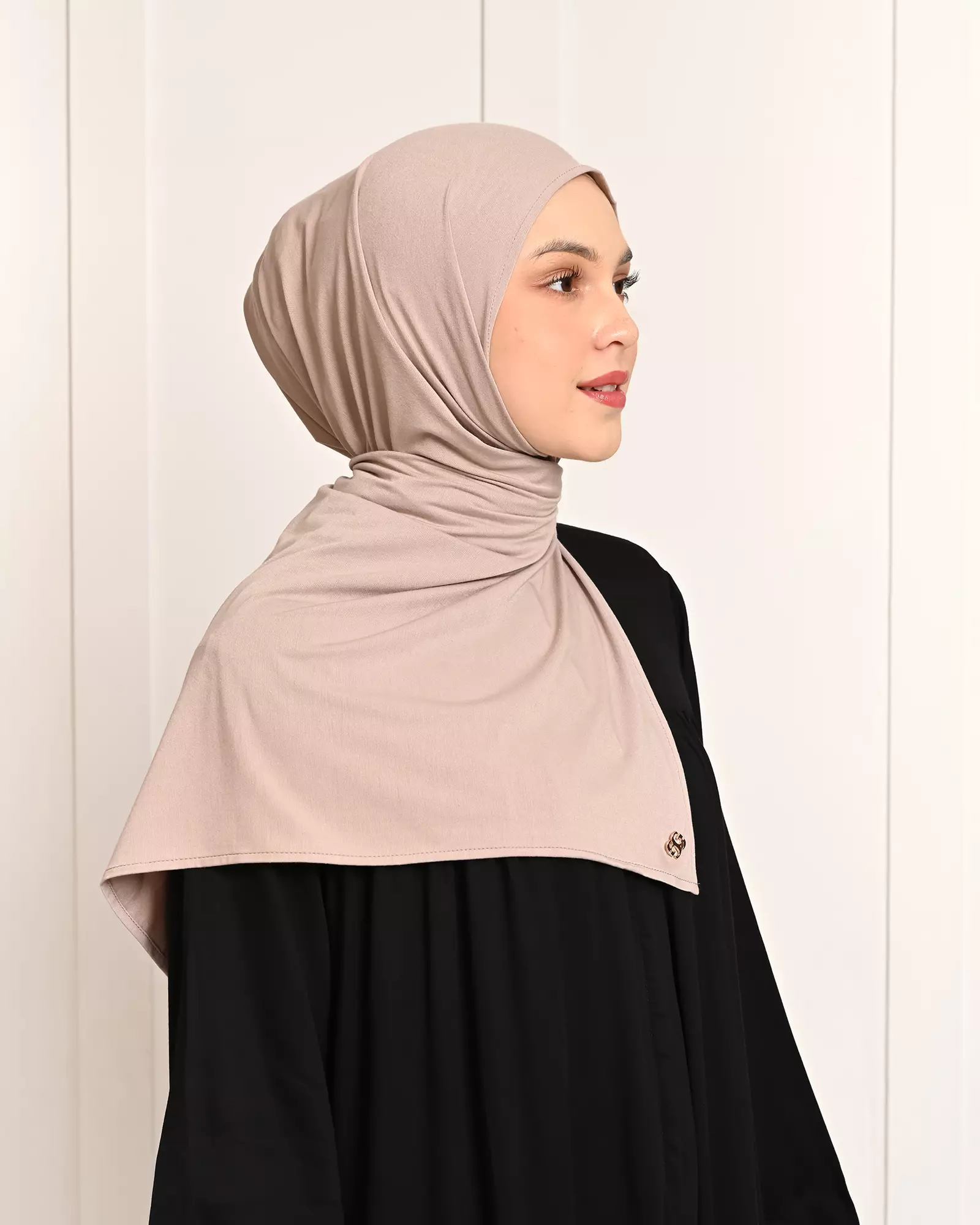 Geulis.id JESSIE EVERYDAY SHAWL (10 warna) Hijab - CREAM