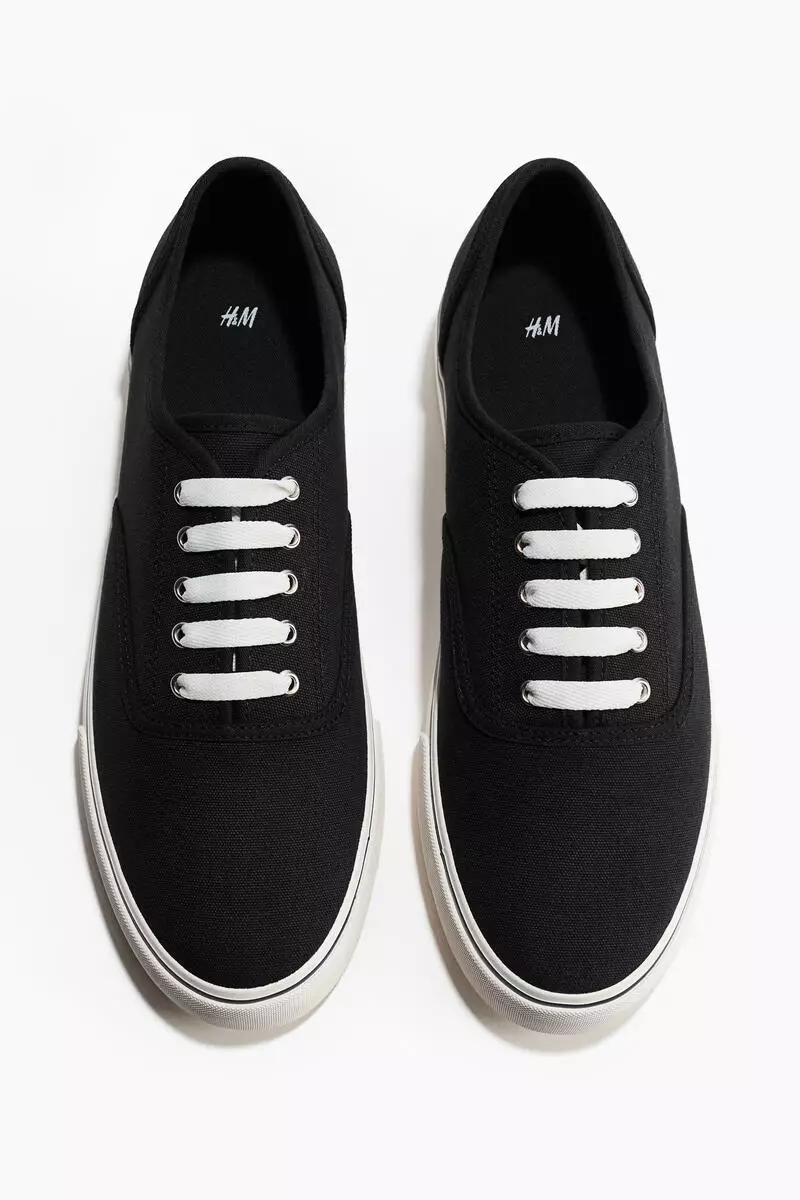 Canvas trainers