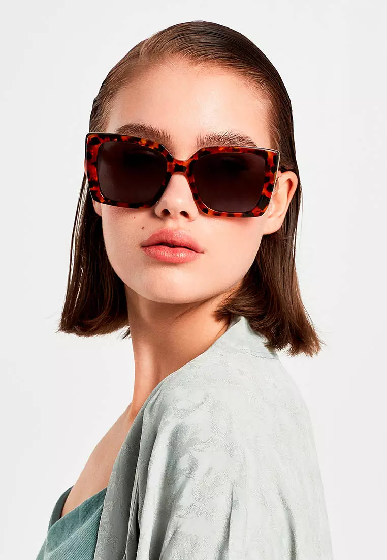 HAWKERS Tortoise CHAZARA Sunglasses for Men and Women, Unisex. Official Product designed in Spain