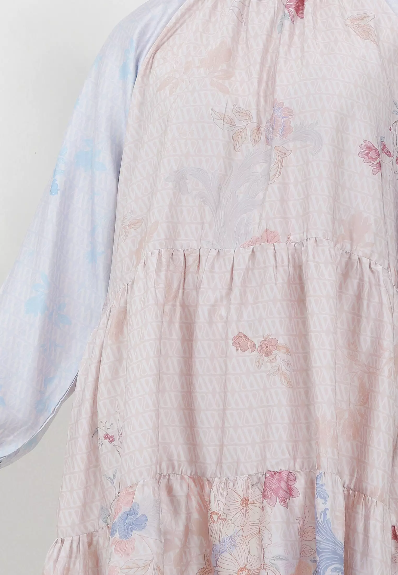 MFMW Blume Tunik Peach Motif Bunga