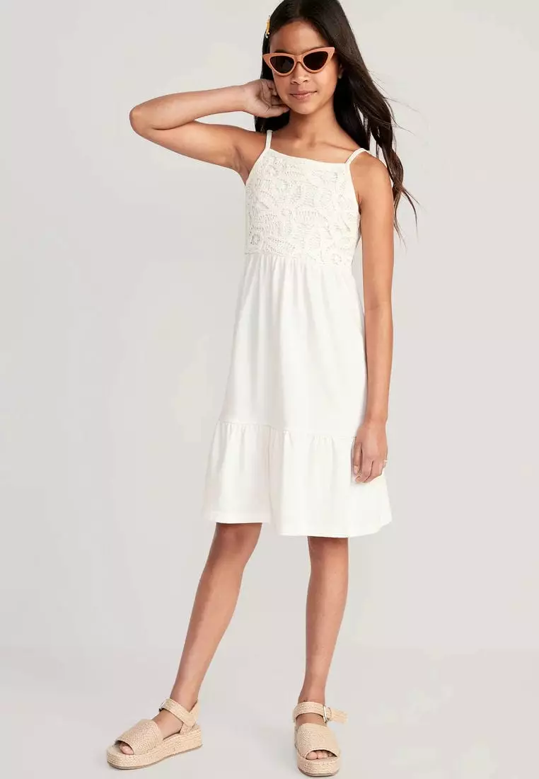 Old navy white dress with flowers on sale