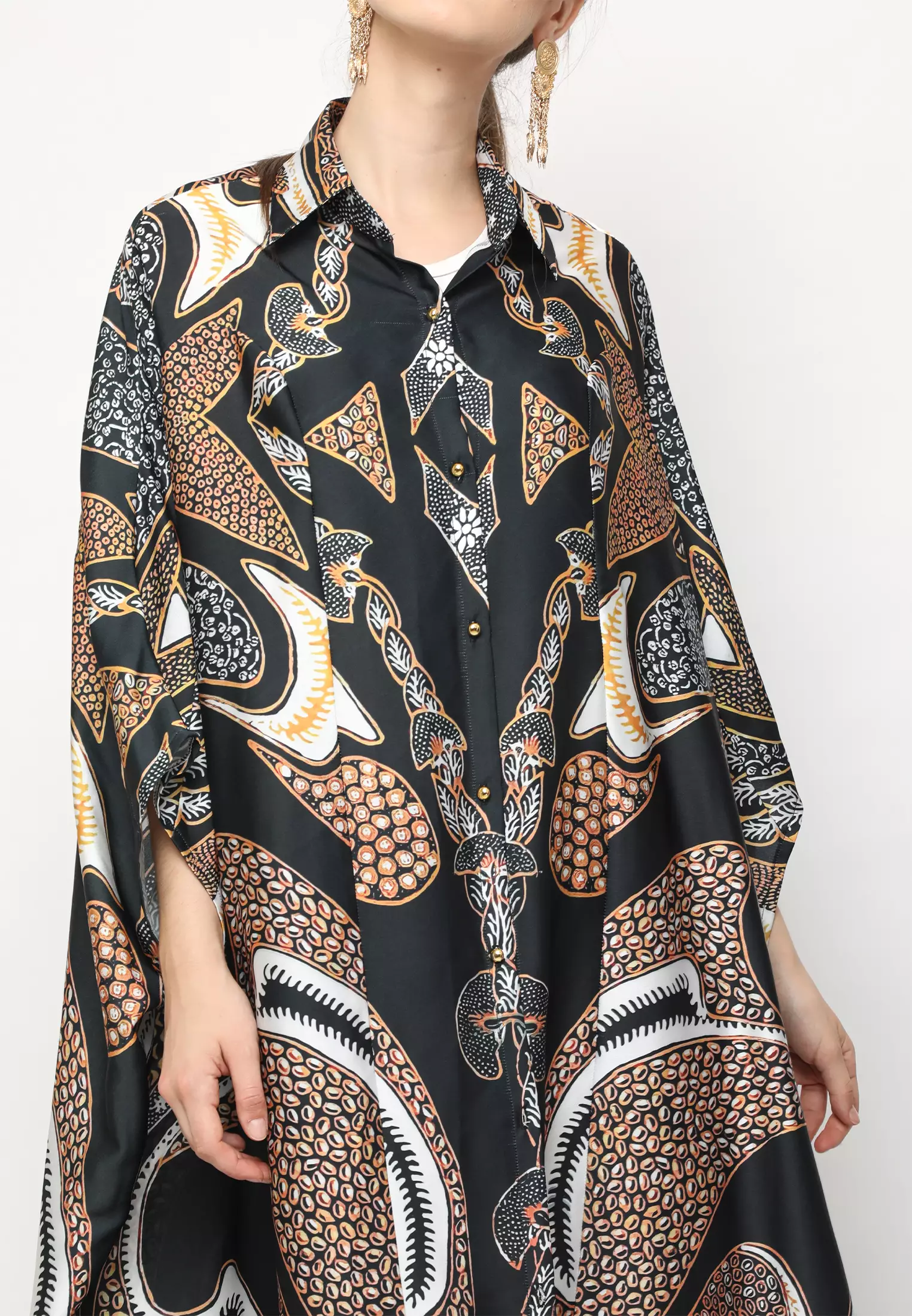 Kanzi Long Collared Kaftan Batik 