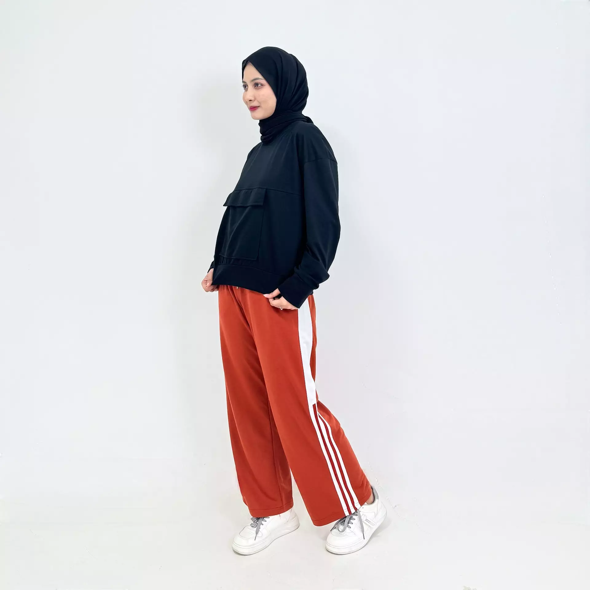 Setelan Training Olahraga Tafita [HITAM-BATA] Oneset Baju Sport Senam Zumba Fit 110 Kg